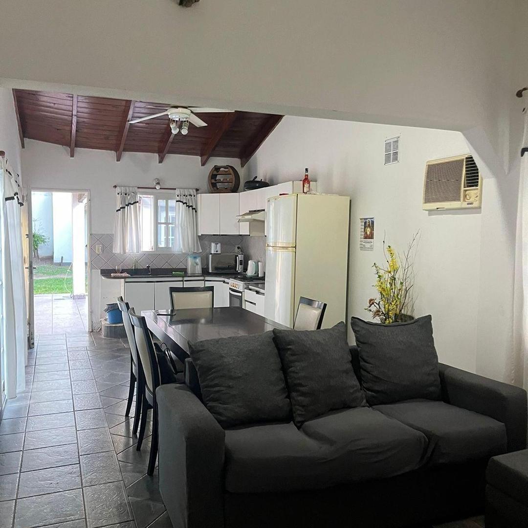 Casa lote 330m2 - Moron