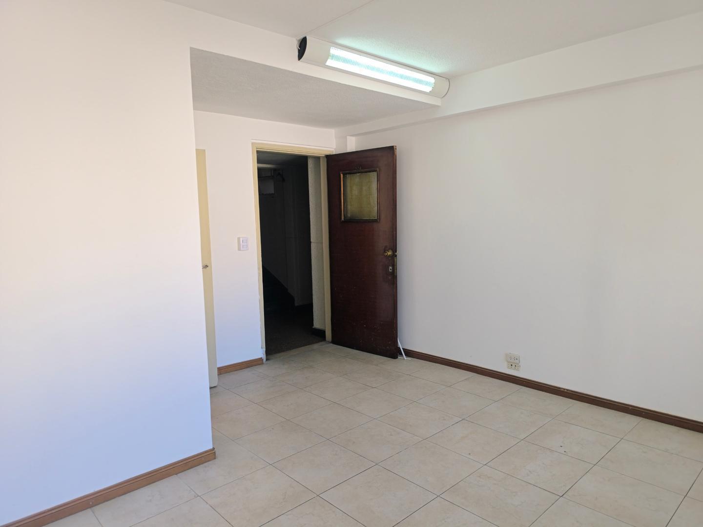 Oficina en Alquiler en Monserrat, $ 450.000