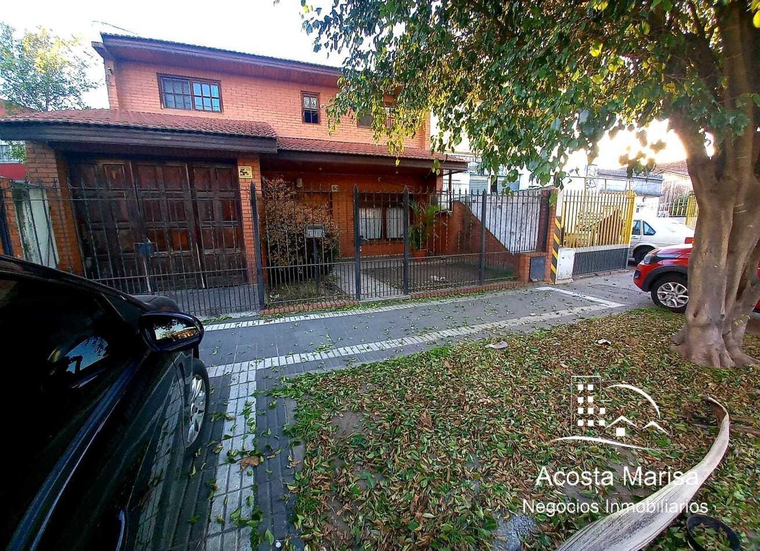 Casa de 4 ambientes oportunidad