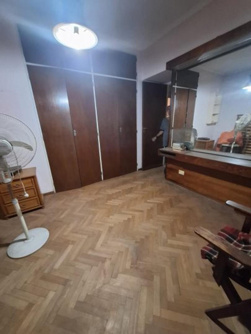 VENTA CASA CHALET 4 AMB.C/COCHERA HAEDO SUR