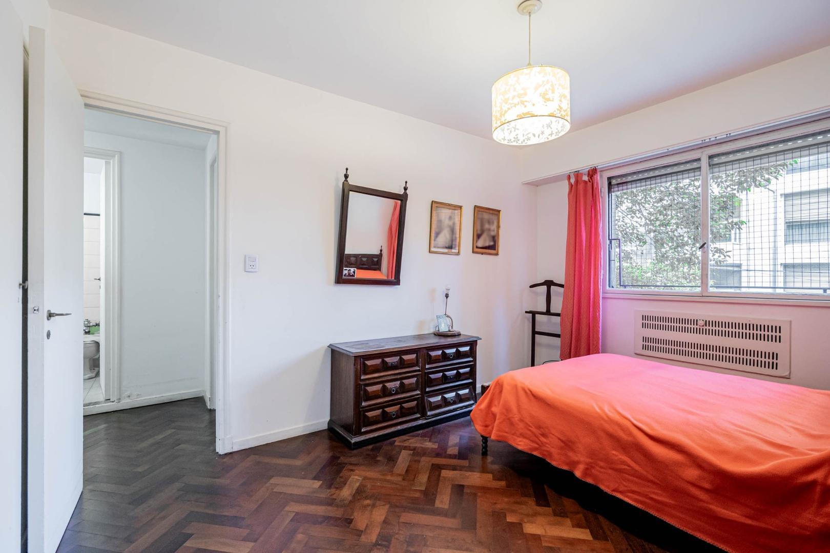 Departamento 4 ambientes con 2 baños