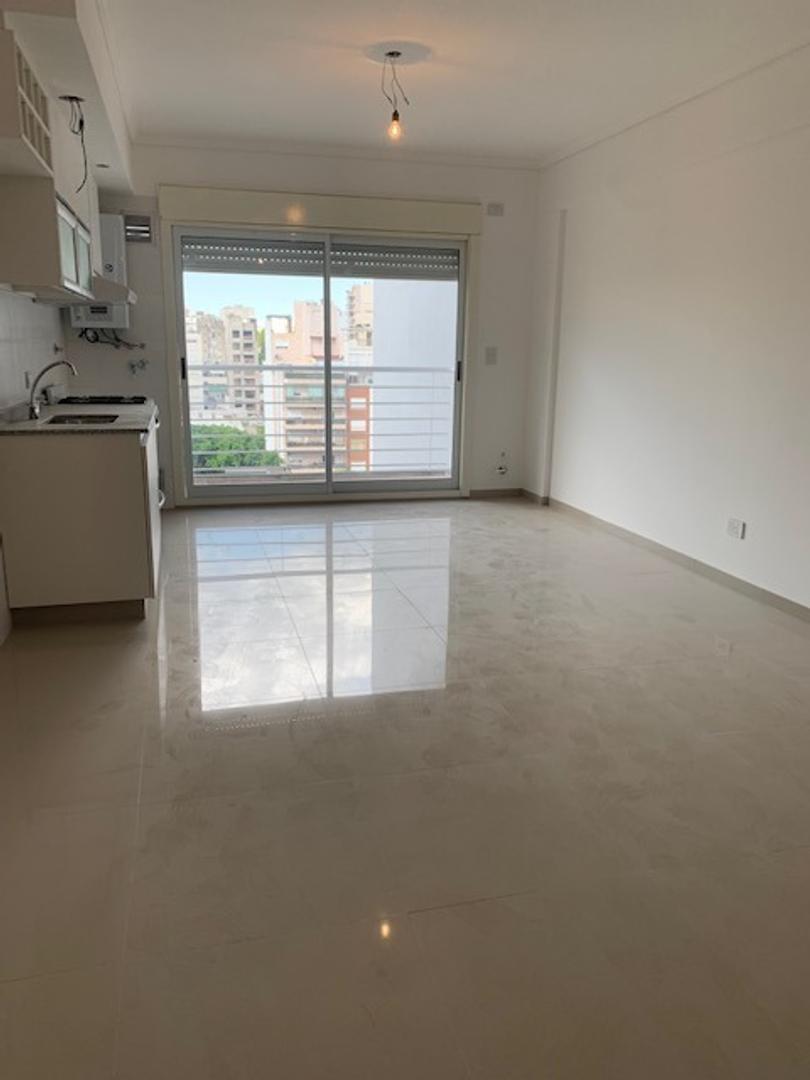 San Pedrito 322 , Piso 8