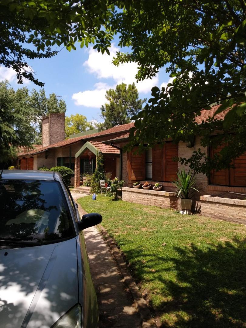 Casa / Chalet en Venta en Yei Porá. con Casa de huéspedes.