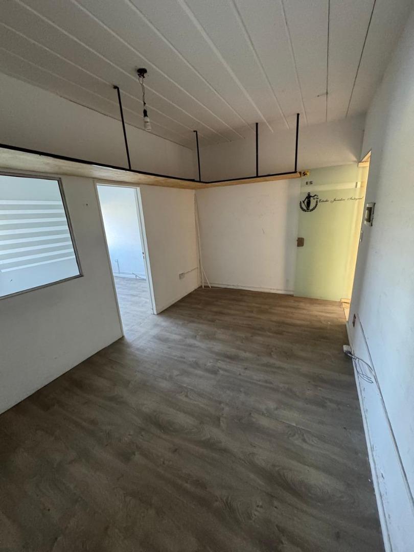 Oficina en Riviera park.