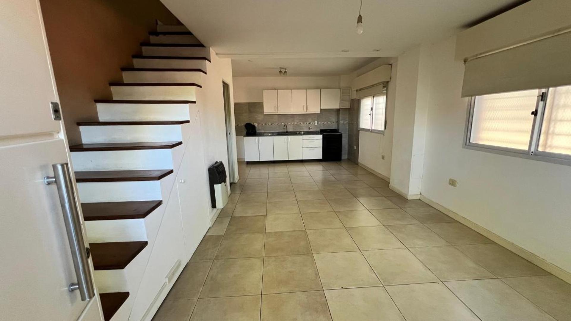 Moderno dúplex 3 ambientes en Villa Ballester – Apto crédito