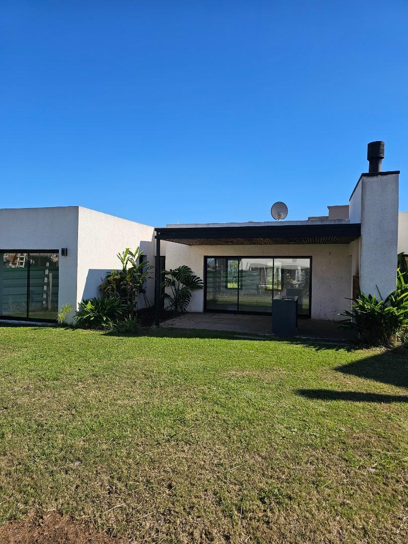 Casa en Venta en Santo Tomas, USD 184.000