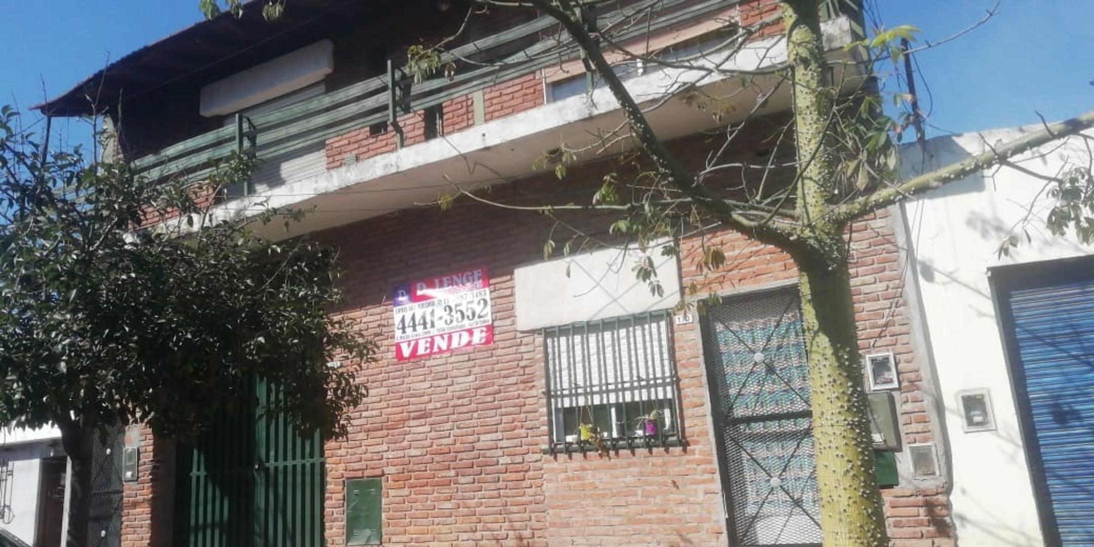 dpto 3 amb. al fte con galpon