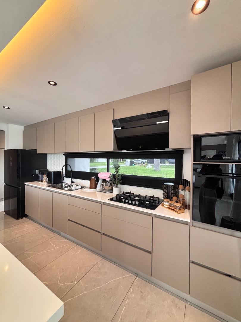 Casa en Venta con 6 cocheras