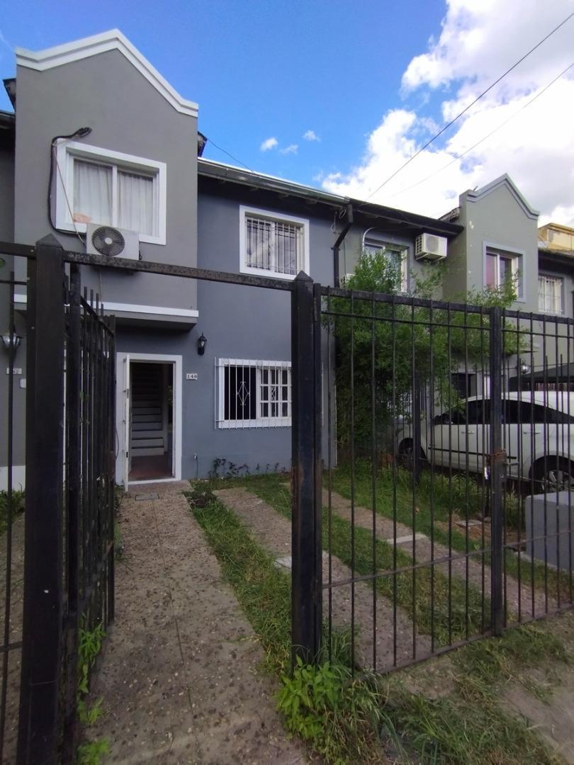 Duplex 4 ambientes cerca del centro de Pilar