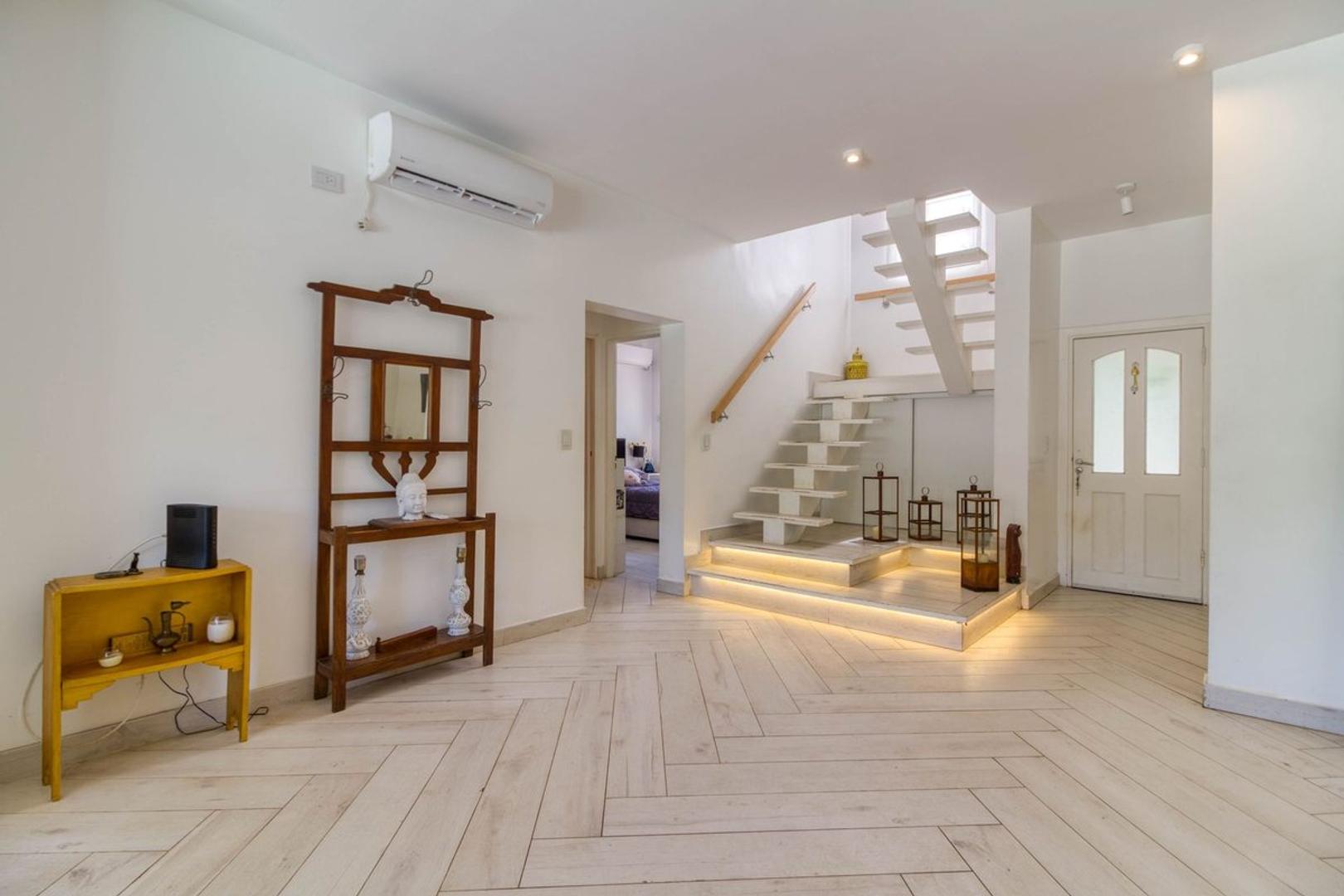 VENTA CASA 5 DORM. BARRIO LA BARRA VILLAGE ESCOBAR