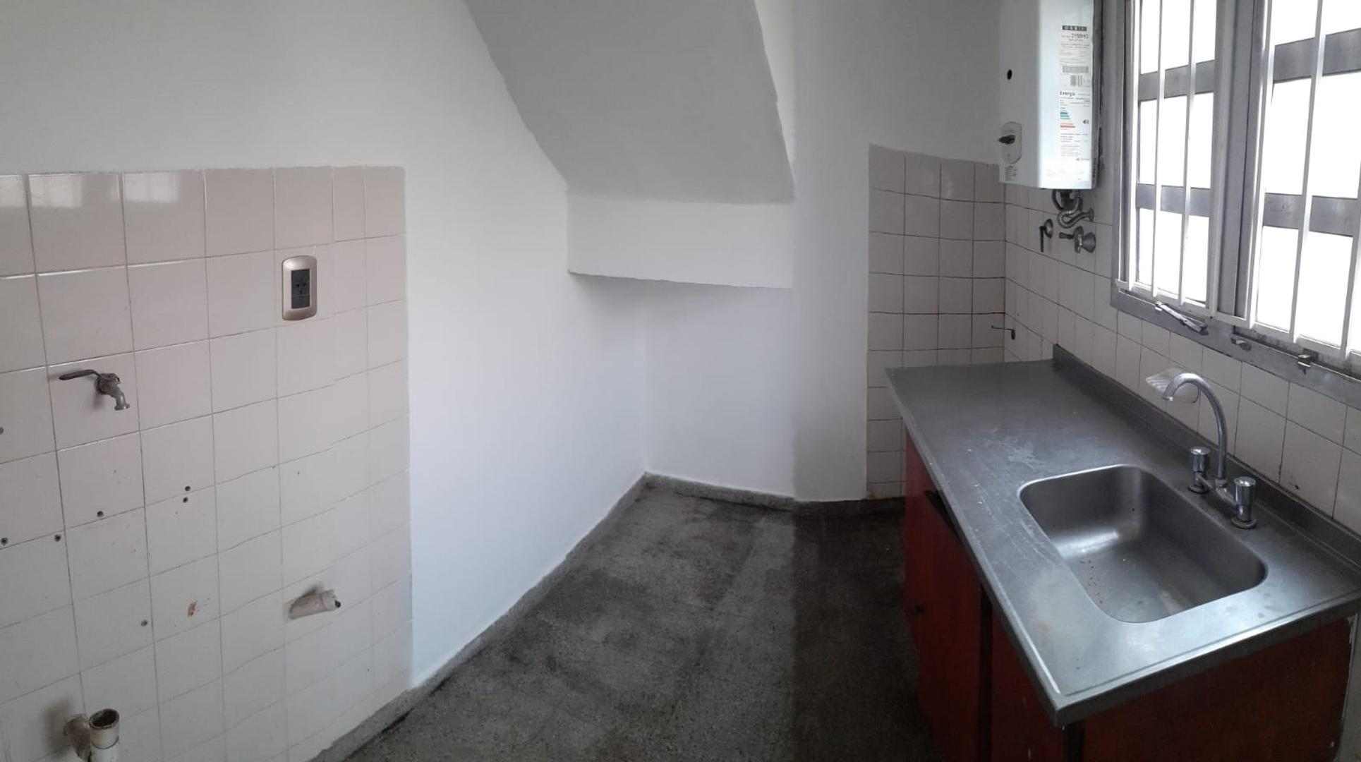 Casa en Venta en Barrio Oeste, USD 42.000