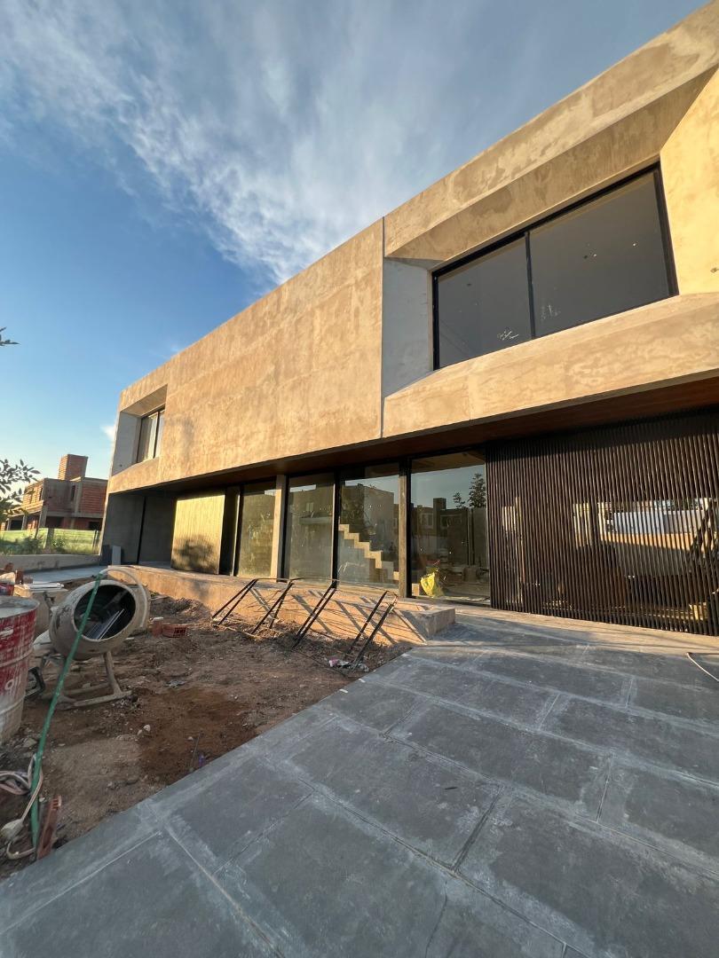 DÚPLEX EN SAN IGNACIO VILLAGE