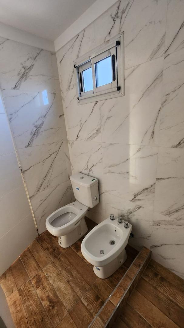 Departamento en Alquiler con 1 cochera