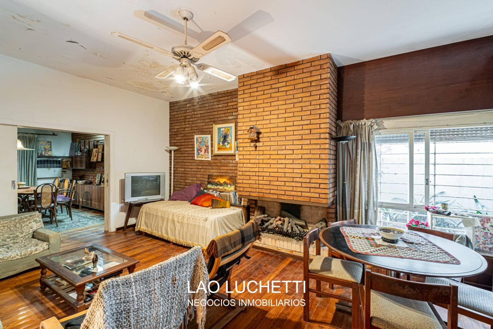 Casa en Venta con 1 cochera