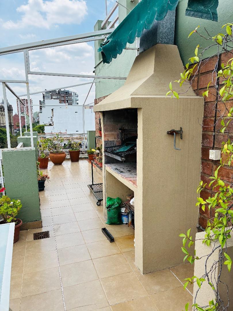 3 amb con balcon aterrazado y parrilla. ALQUILER. CABALLITO