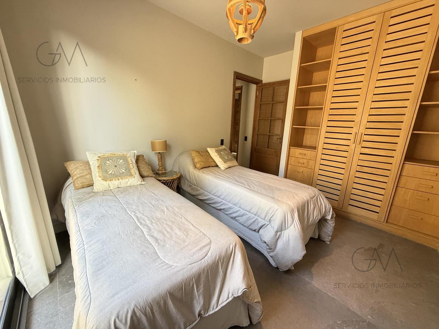 Casa en Alquiler de 3 dormitorios