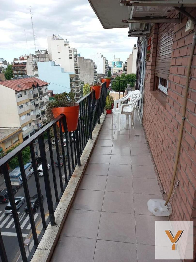 Departamento 5 ambientes con 2 baños