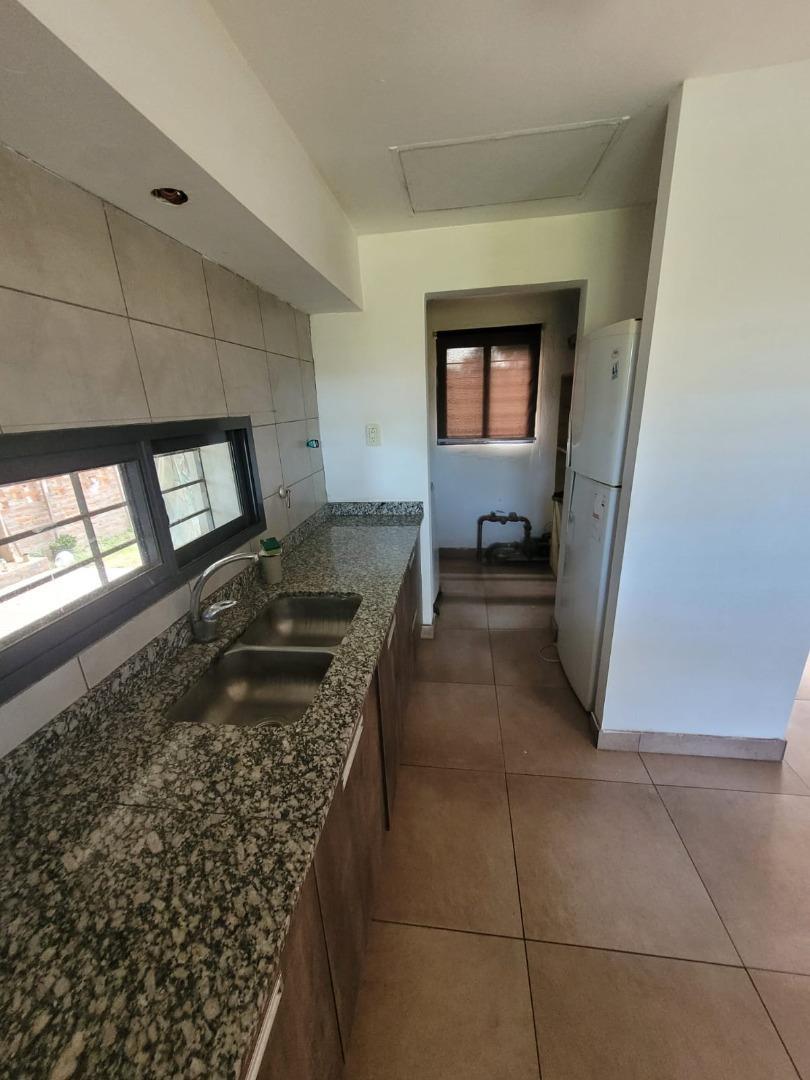 CASA AMPLIA EN PORTAL DEL LEYES