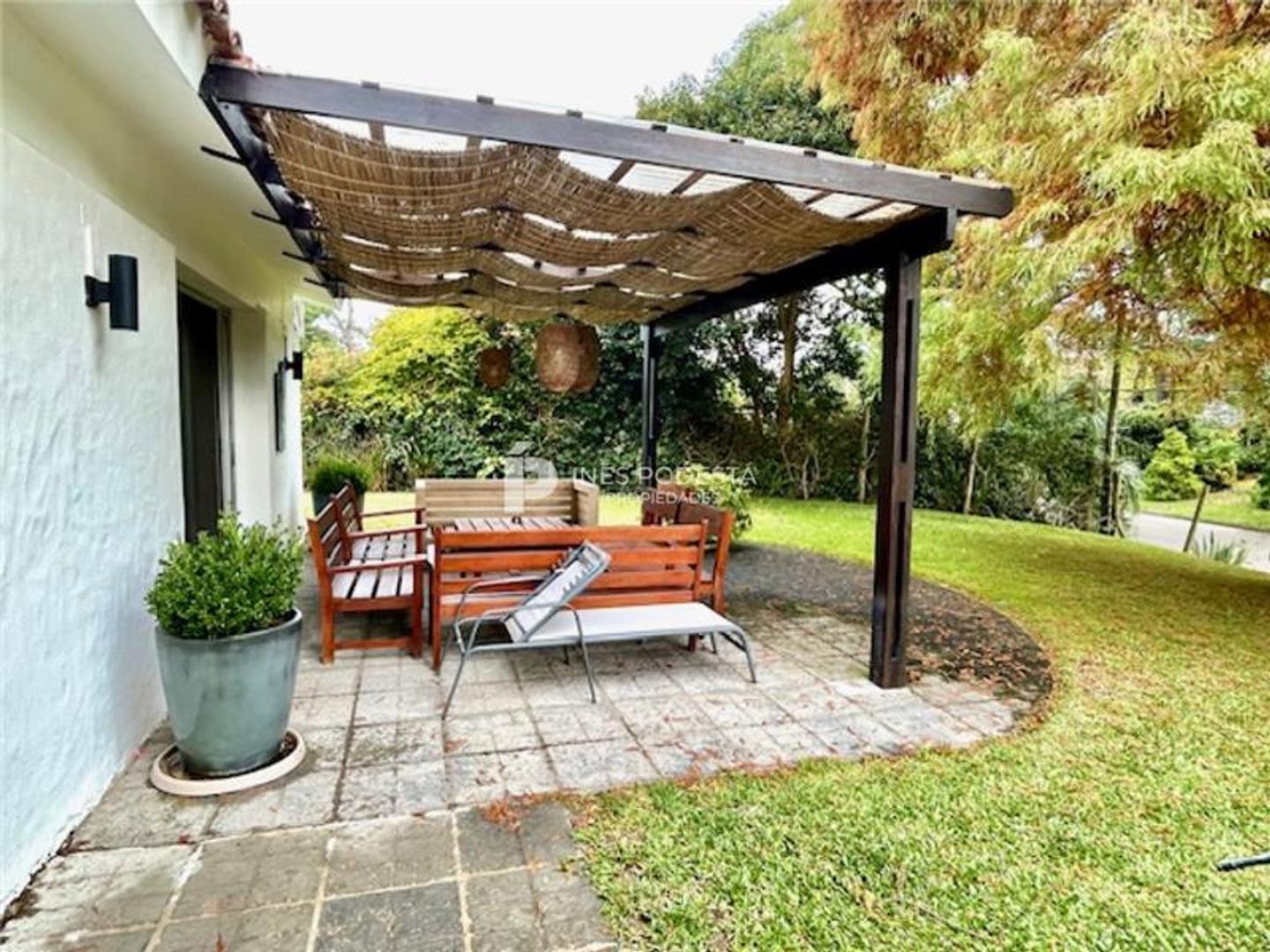 Casa en Alquiler de 4 dormitorios