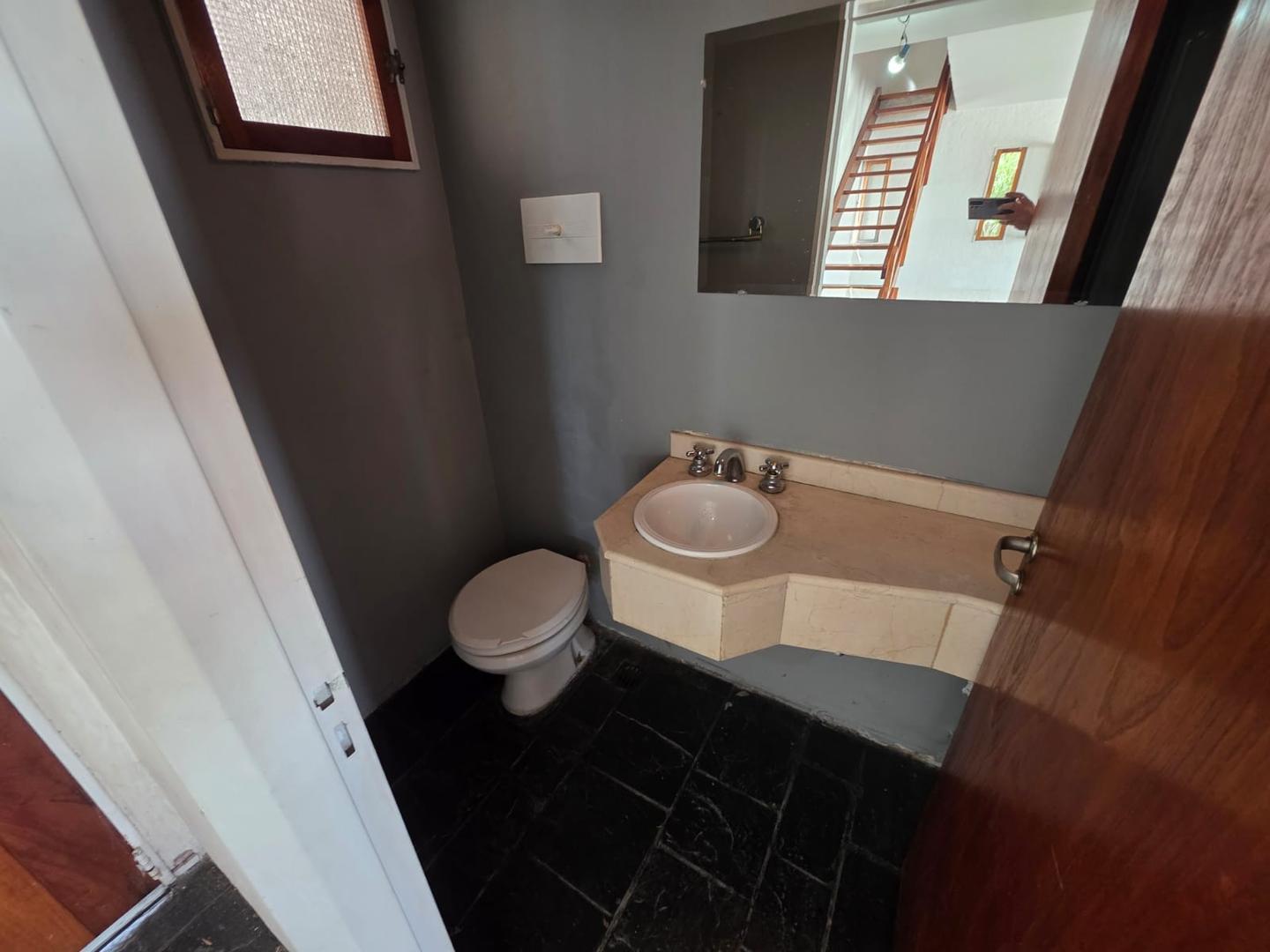 Departamento en Alquiler con 1 cocheras