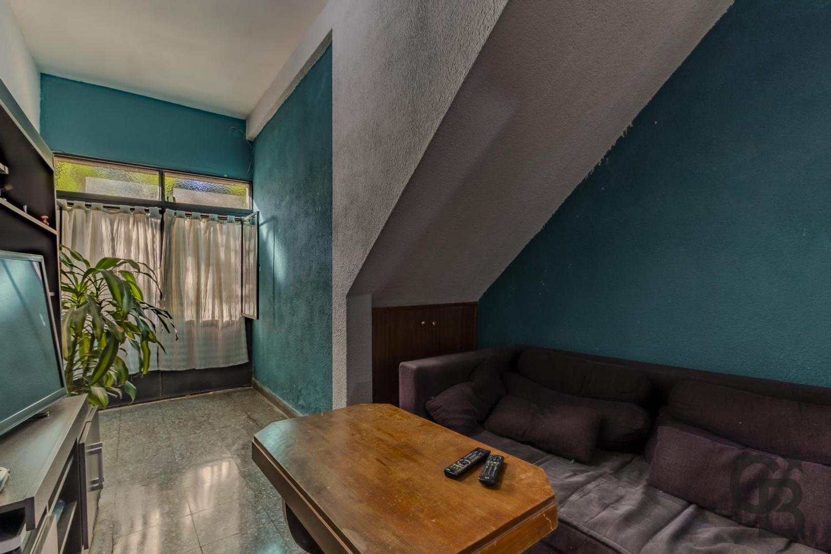 Depto Tipo Casa en Venta de 5 ambientes