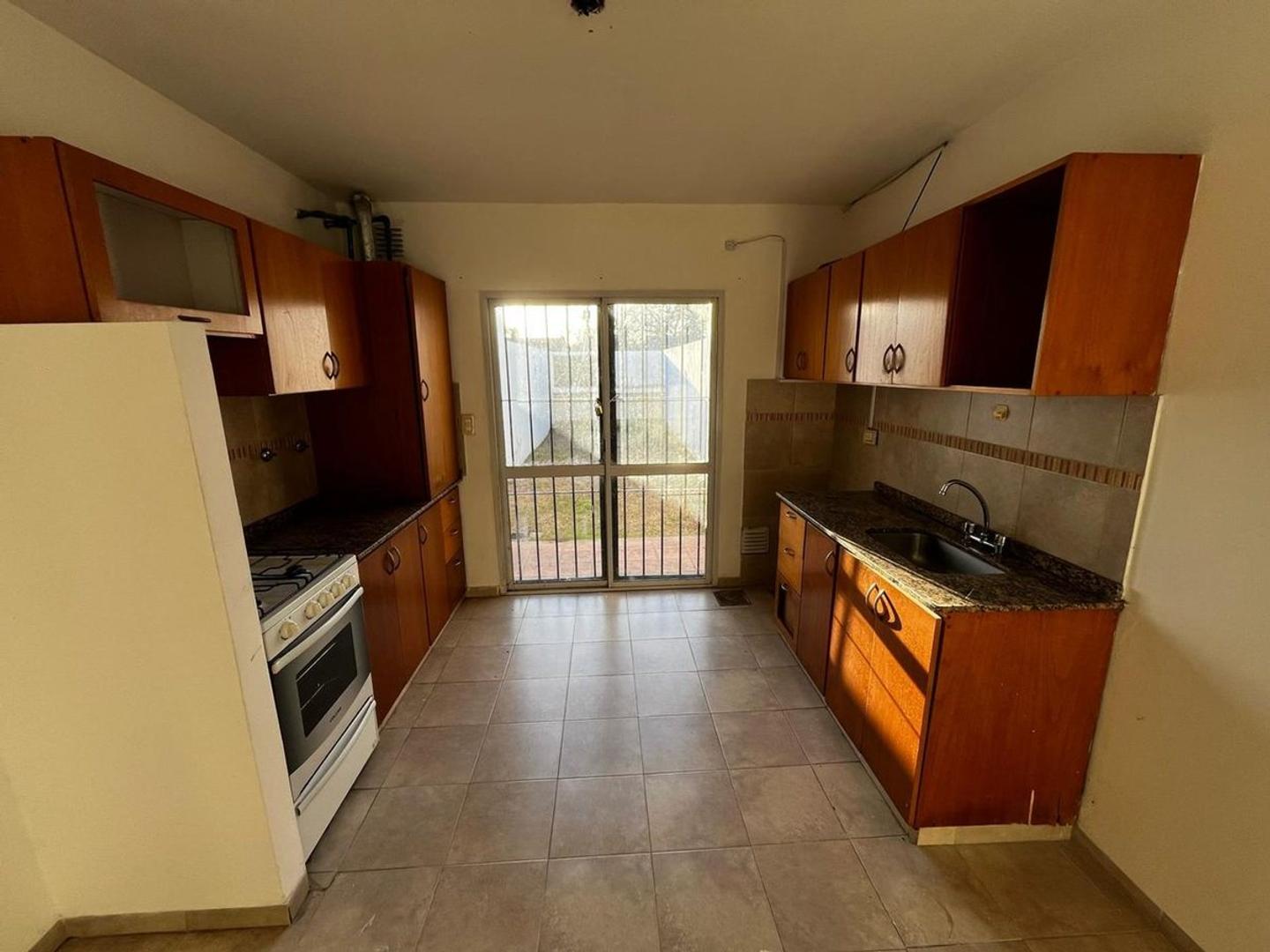 Departamento 3 ambientes con 2 baños