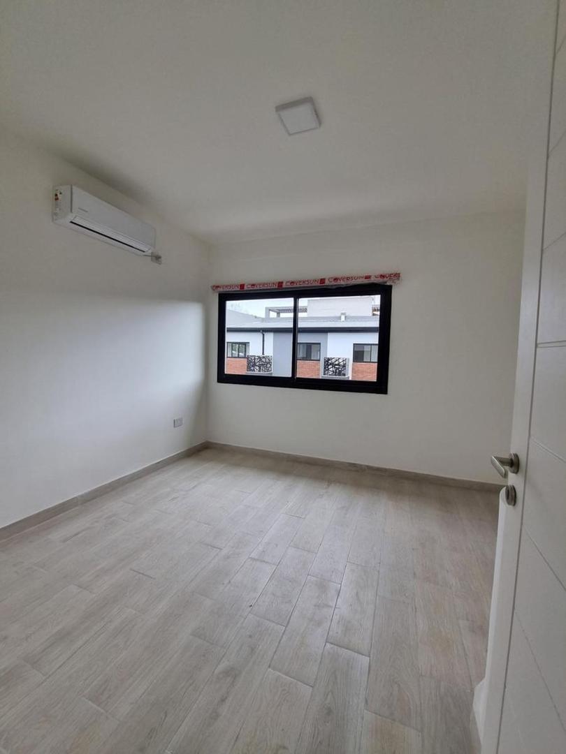 Departamento de 2 ambientes en dúplex en Lanus