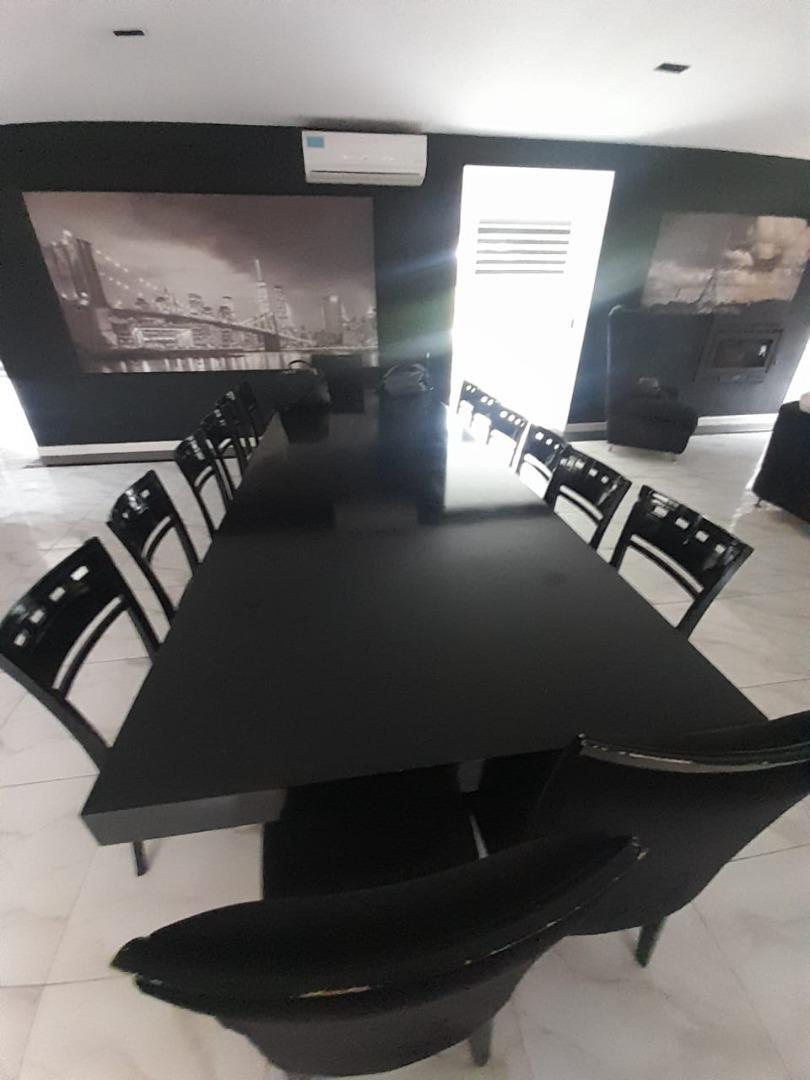 Casa 4 ambientes con 3 baños