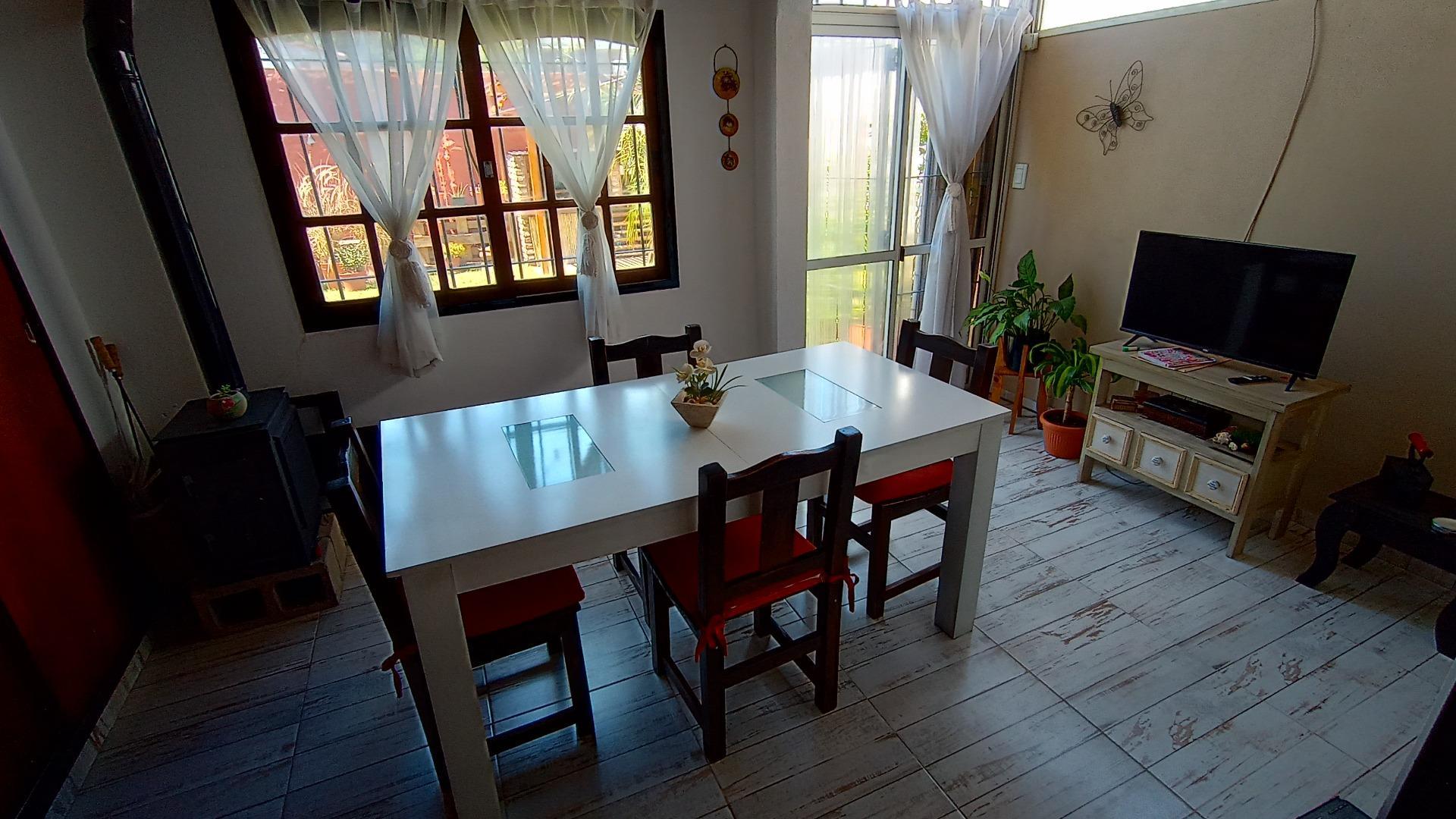 Depto Tipo Casa en Venta con 1 cocheras