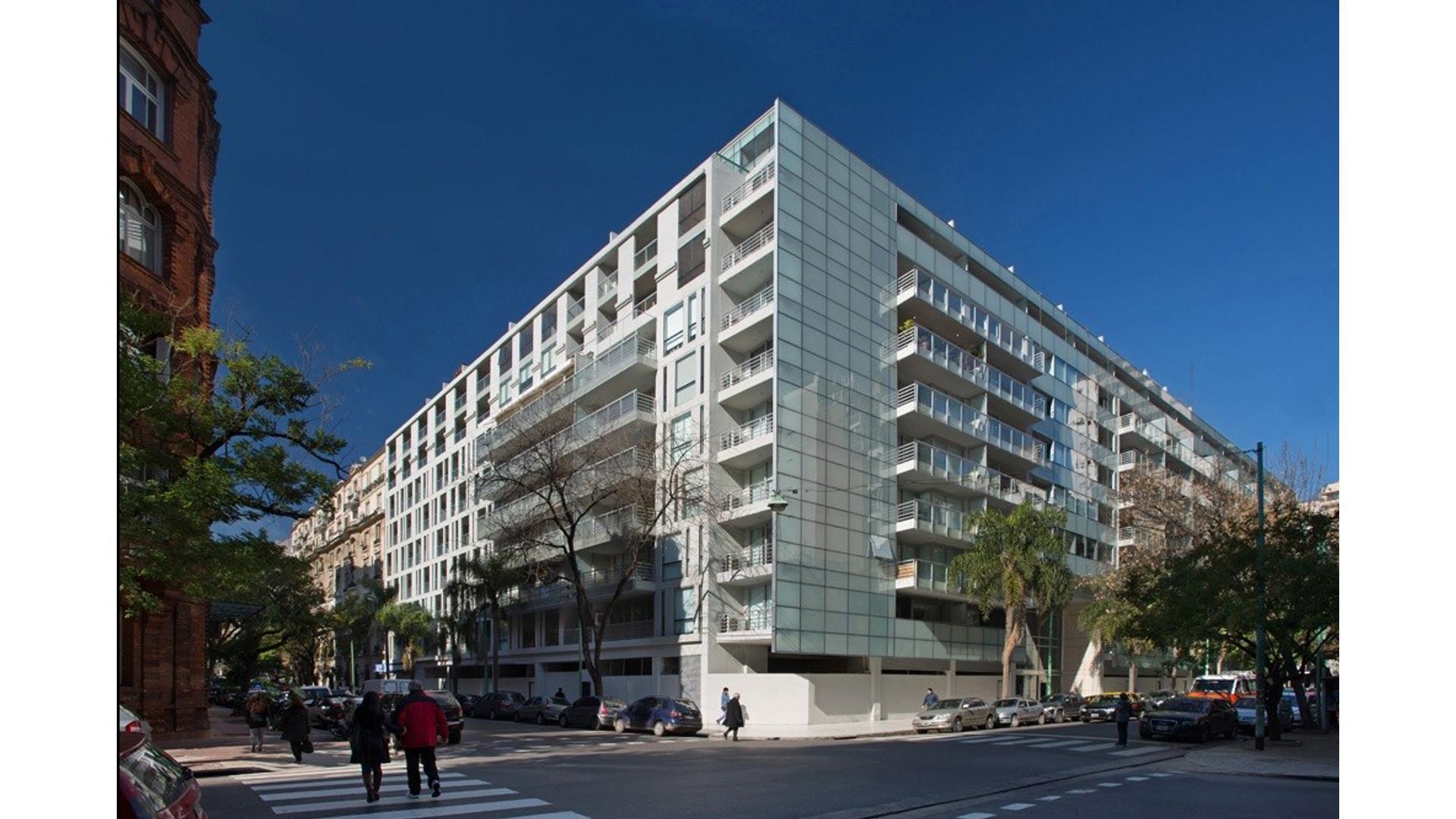 Sin muebles o semiamoblado  - Excelente 4 amb. con cochera