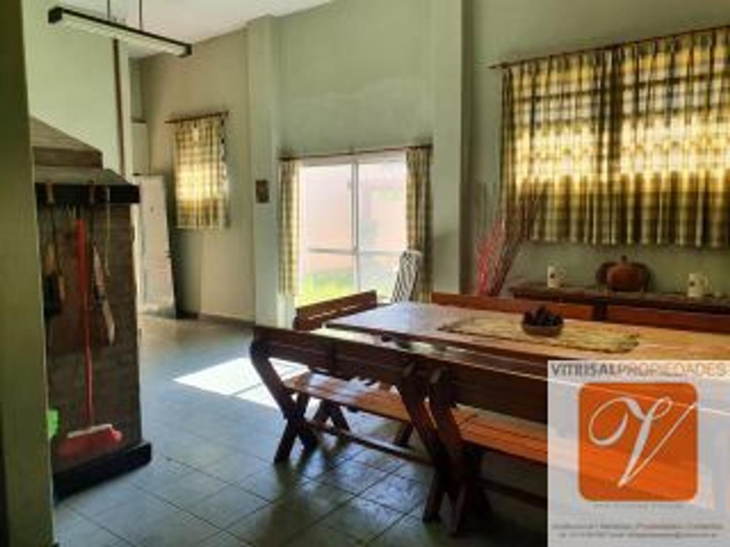 Casa en Venta con 1 cochera