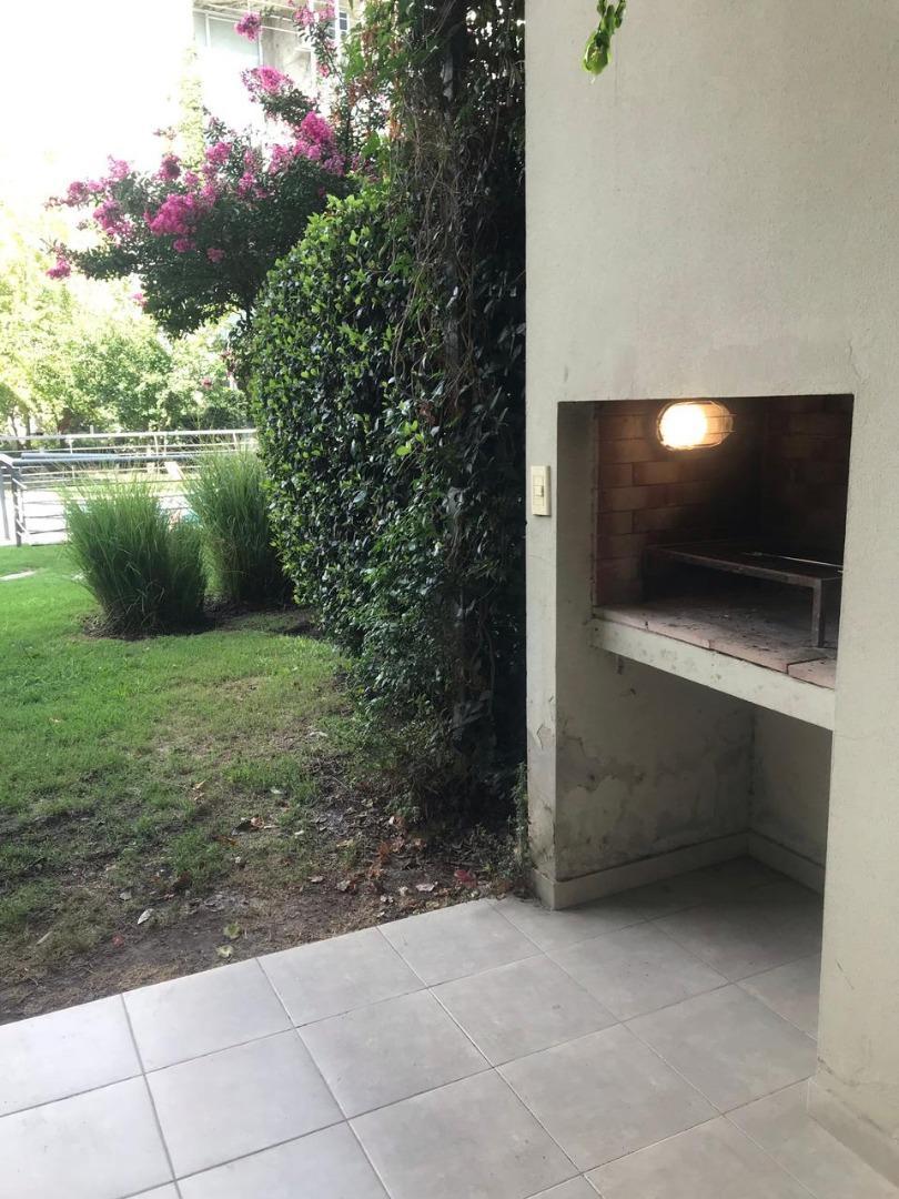 Ayres Loft, Los Crisantemos Al 400