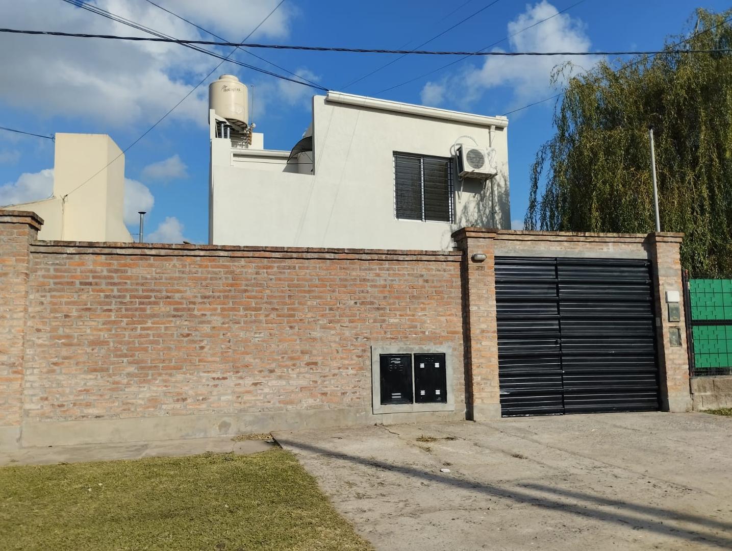 Dos Departamentos en Bloque (Planta ALTA, y BAJA)