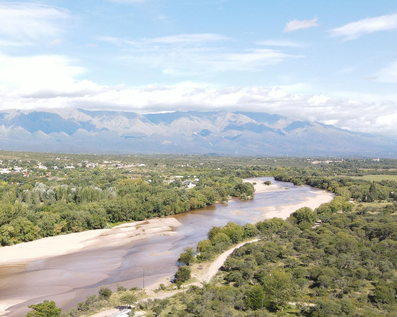VENTA TERRENO ARROYO LOS PATOS