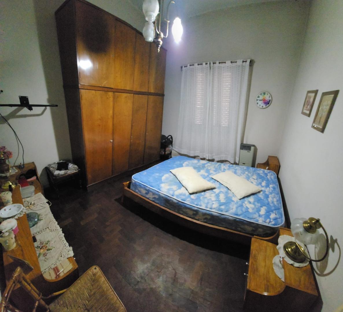 Casa 3 ambientes con 1 baño