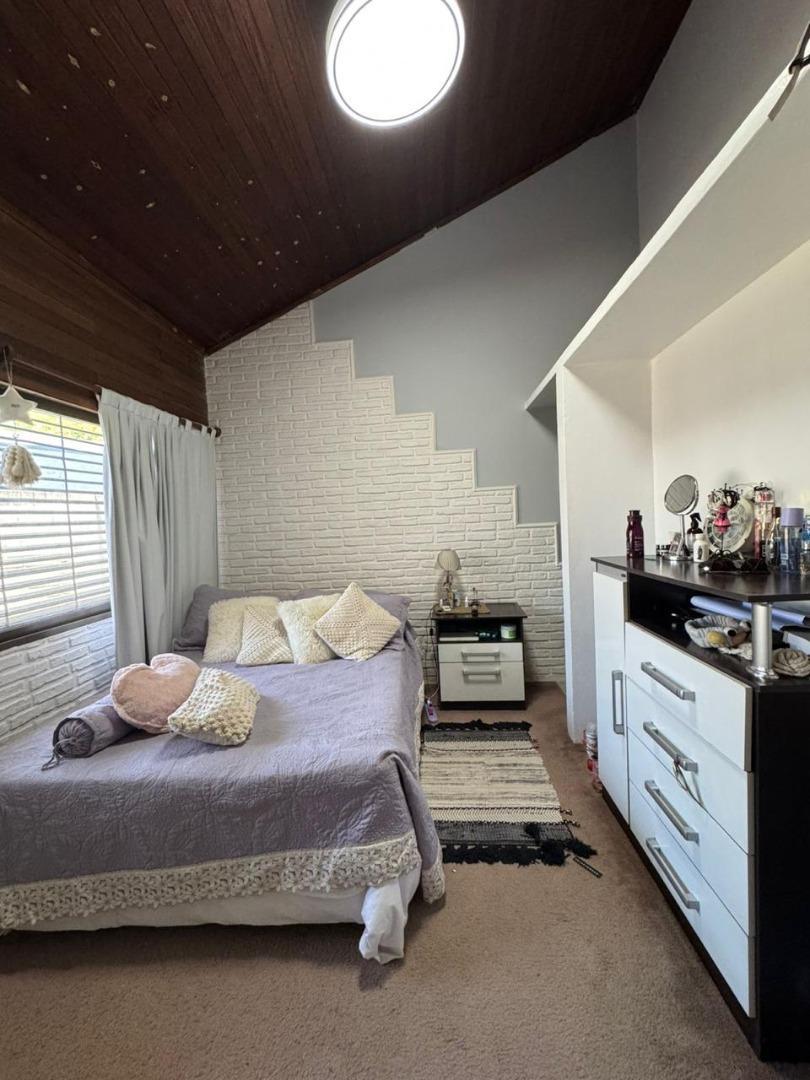 Casa en Alquiler de 3 dormitorios