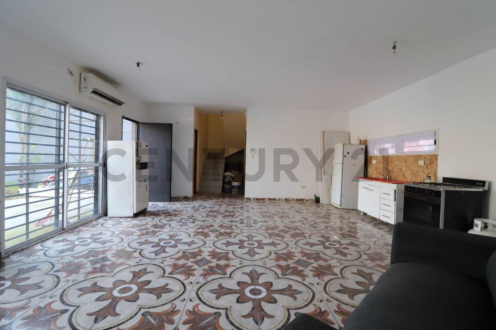 Los Narcisos 700, Piso 0