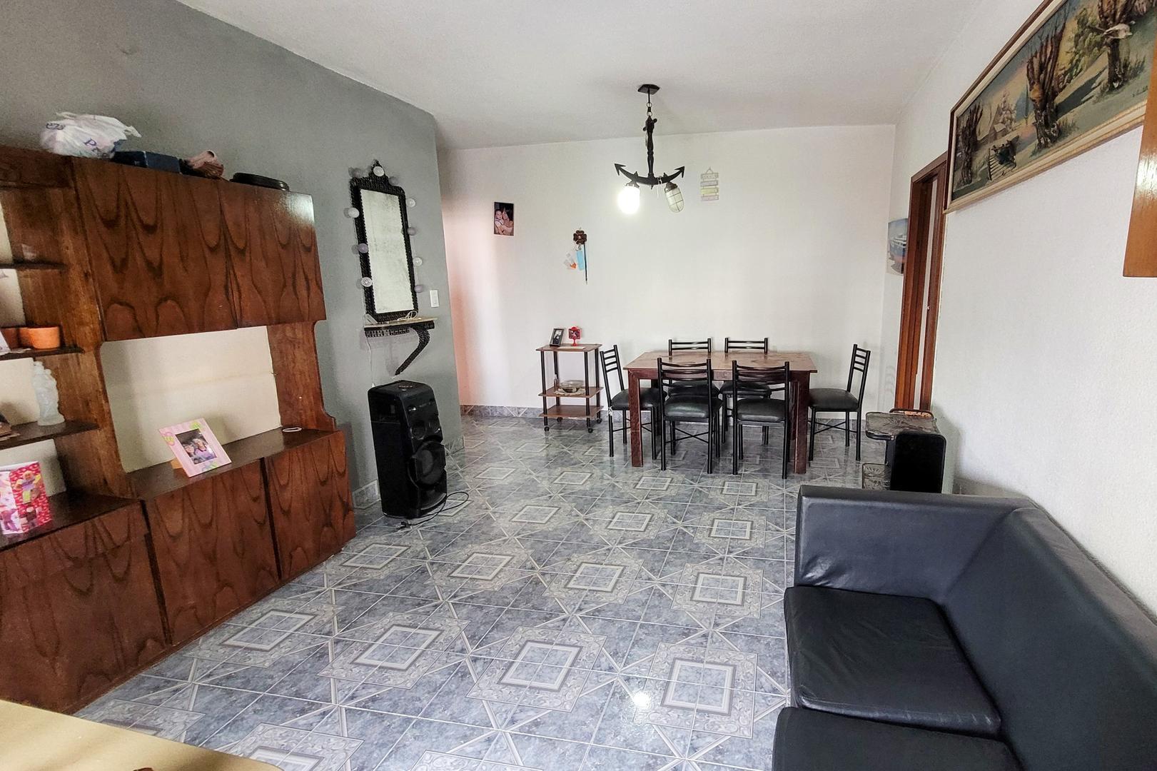 Departamento 4 ambientes con 1 baño