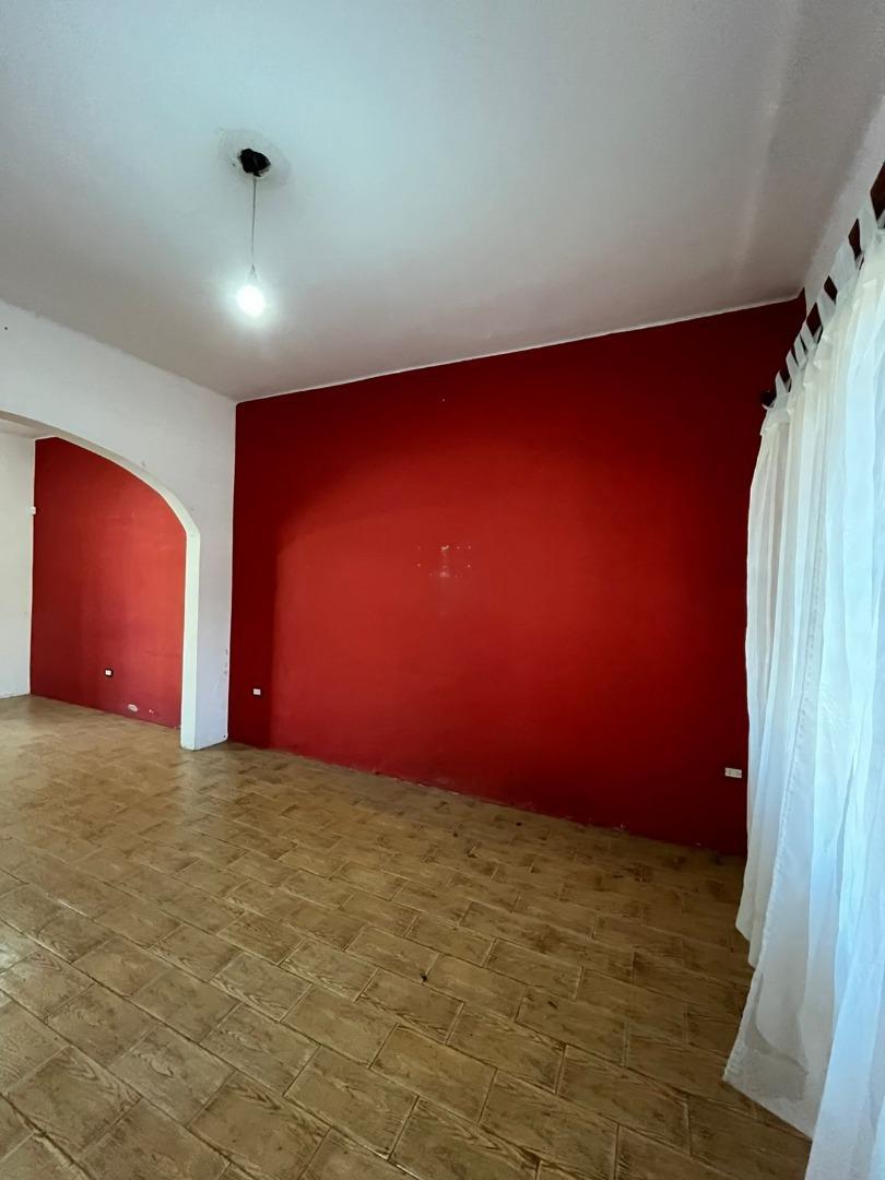 Casa en Venta en Castelar Norte, USD 115.000