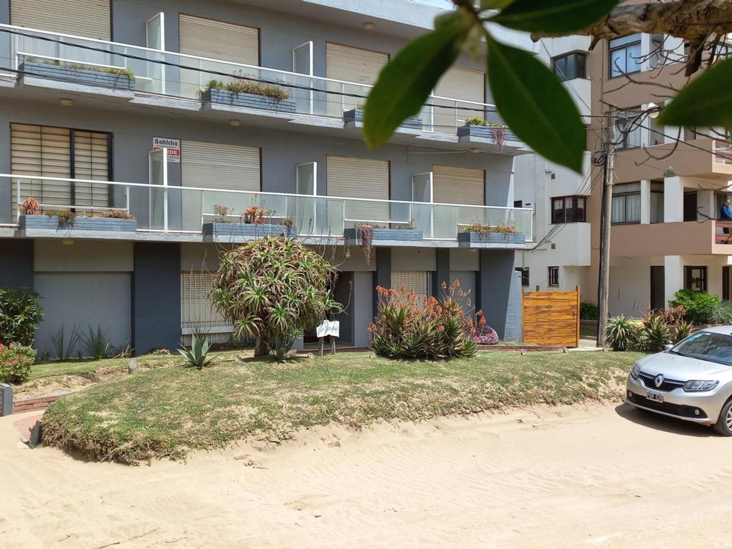 Alquiler depto "Costa Azul" temporada 26. Villa Gesell