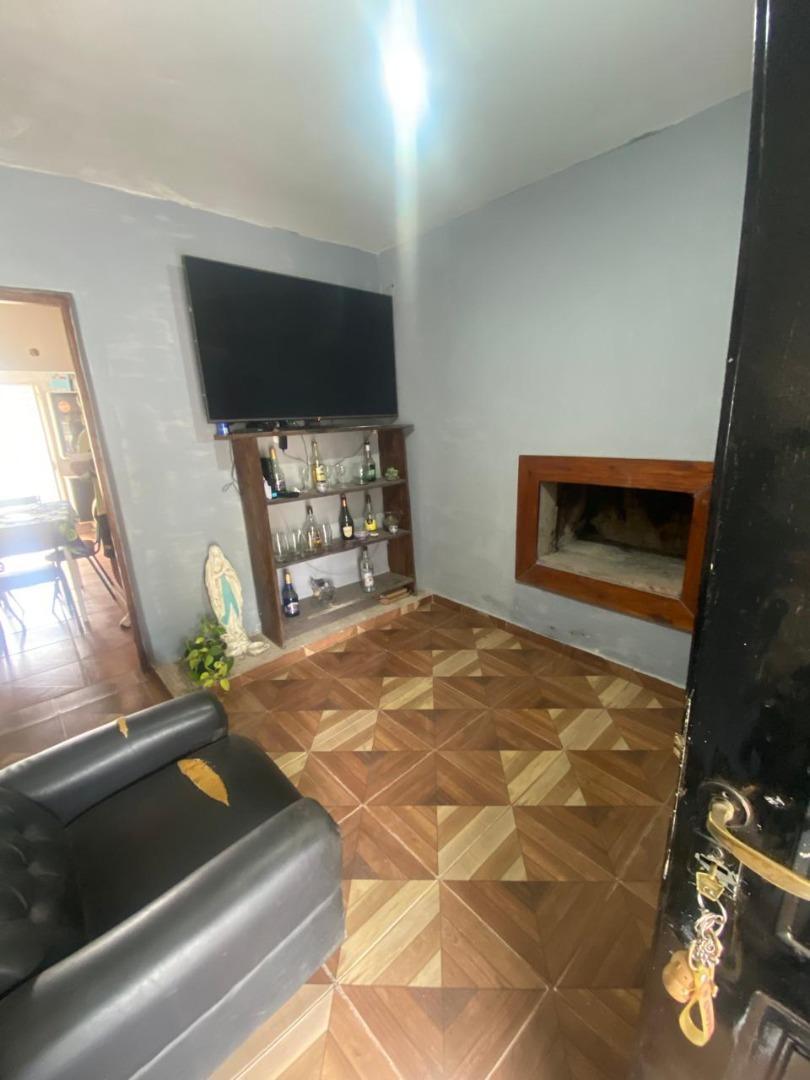 Oportunidad en Alta Gracia – Casa con Amplio Patio y Asador
