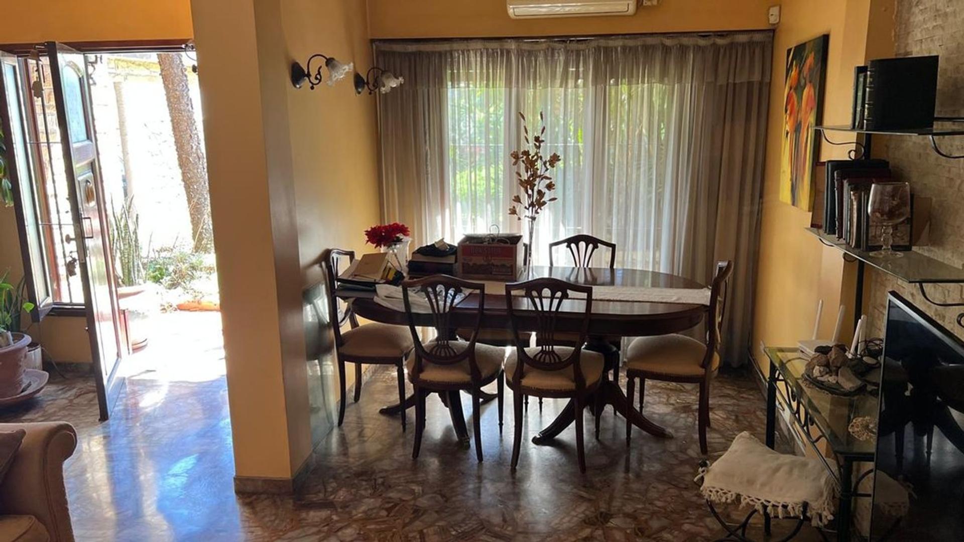 Casa en Venta en Hurlingham, USD 220.000