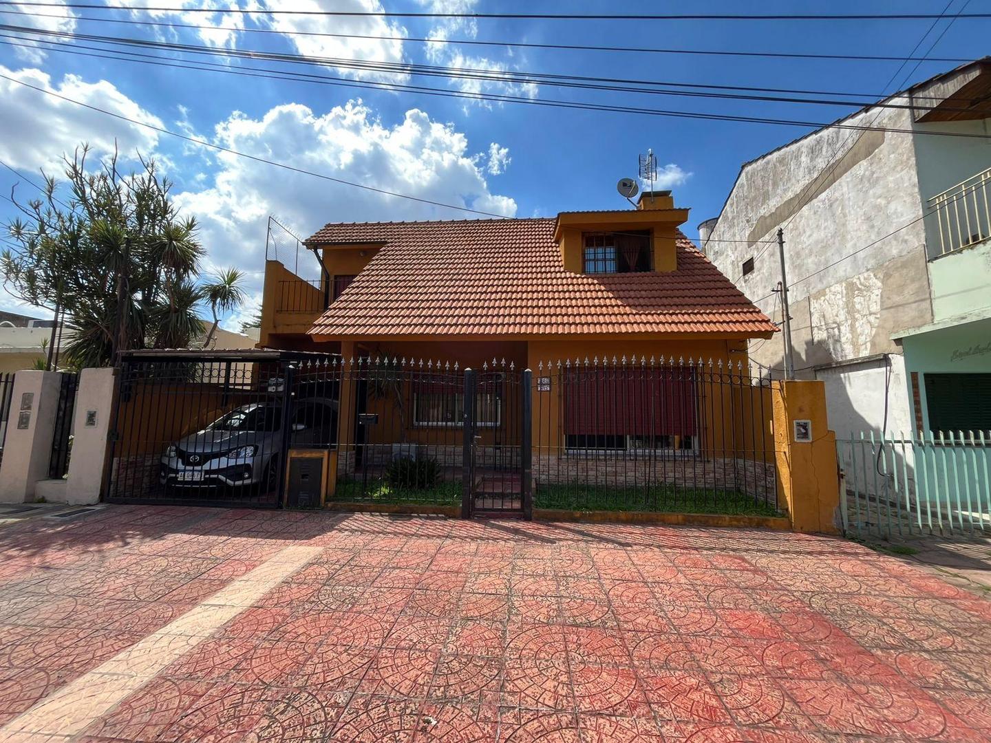 PH en alquiler en Jose León Suarez