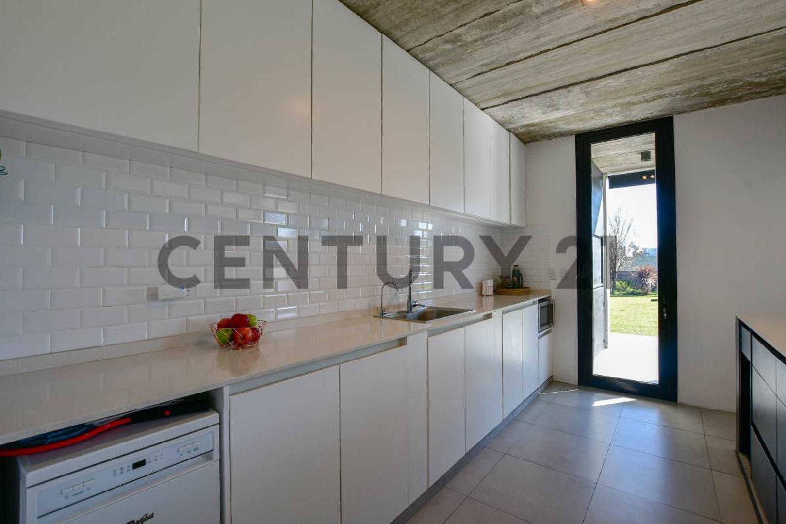 CASA EN VENTA EN BARRIO LA CHIQUITA