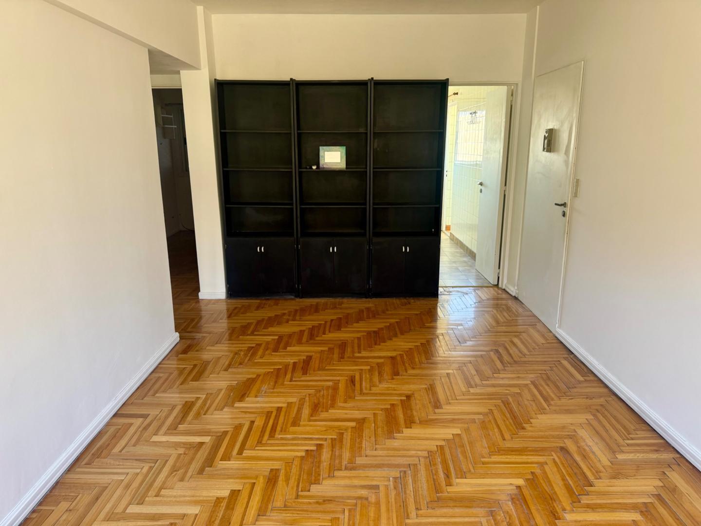 Guayaquil 100, Piso 9