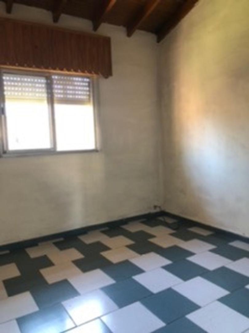 Bollini a metros de la plaza 300