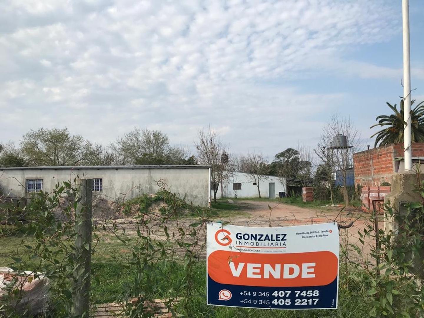 Propiedad con dos edificaciones