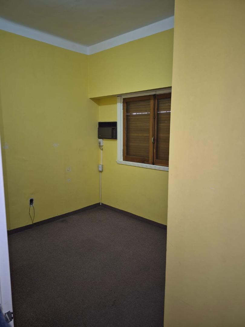 Depto Tipo Casa 4 ambientes con 2 baños