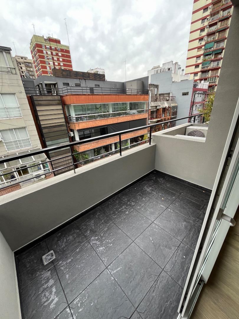 Venta. Departamento 2 amb. Amplio. Luminoso. Belgrano.