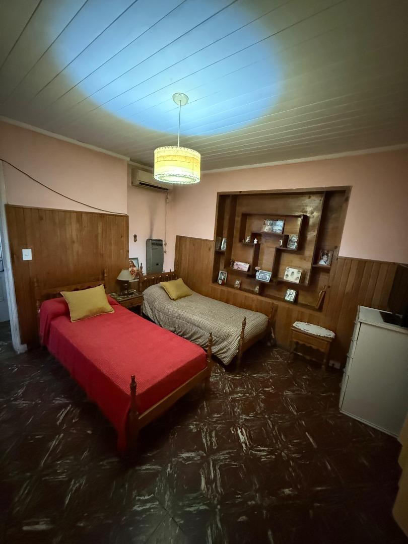 Casa 3 ambientes con 2 baños